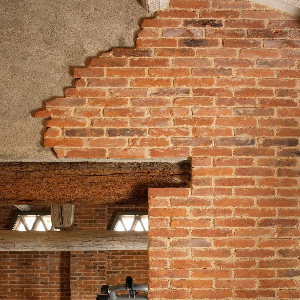 Veshje muresh te brendshme me tulla qeramike Veshje muresh te brendshme me tulla qeramike